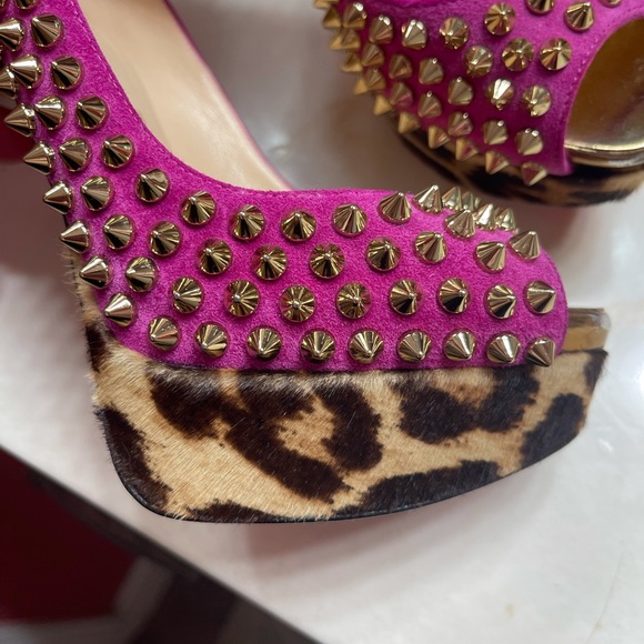 Christian louboutin size 36.5 shoes - Picture 2 of 11